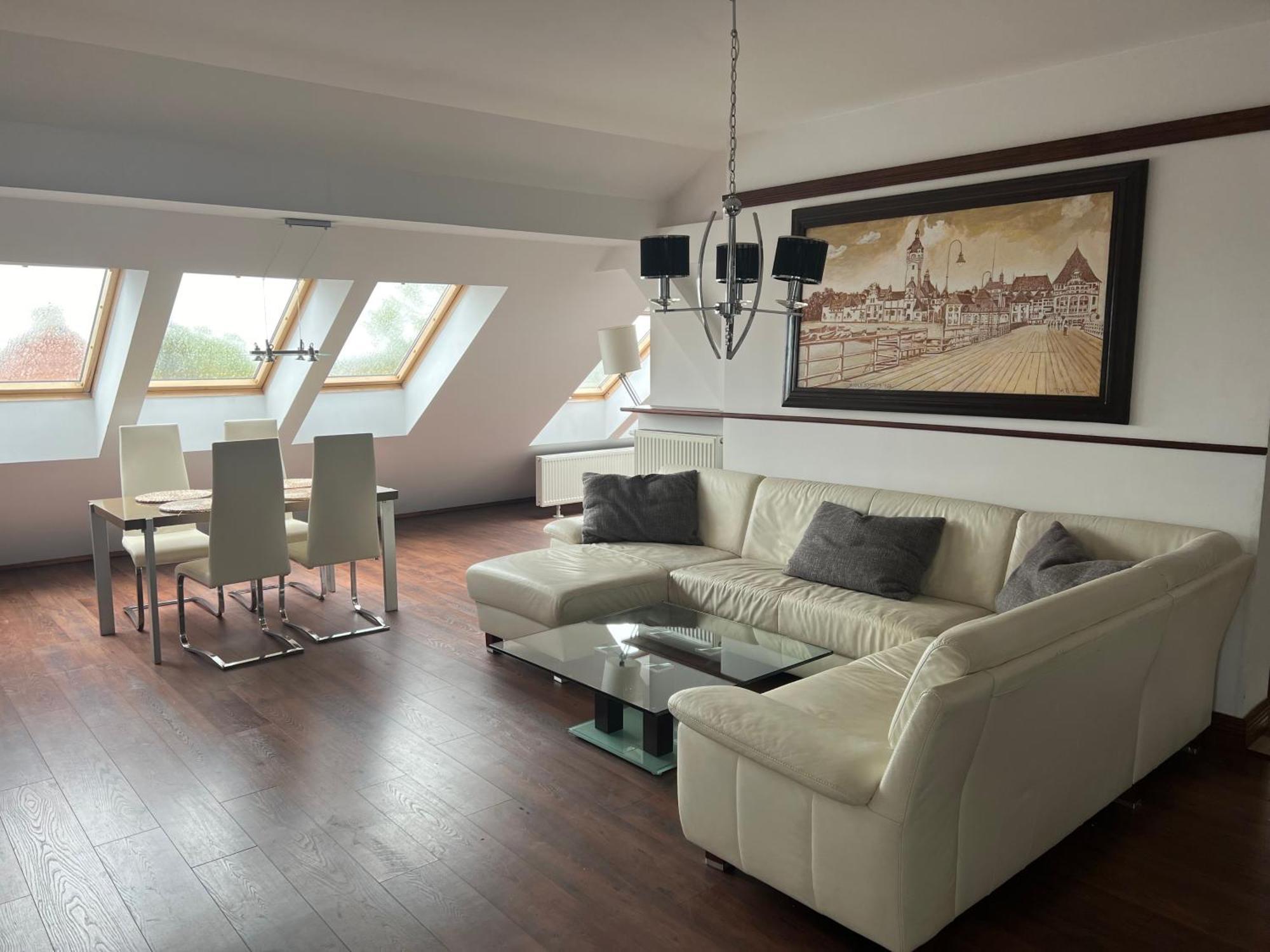 Panorama Apartment *