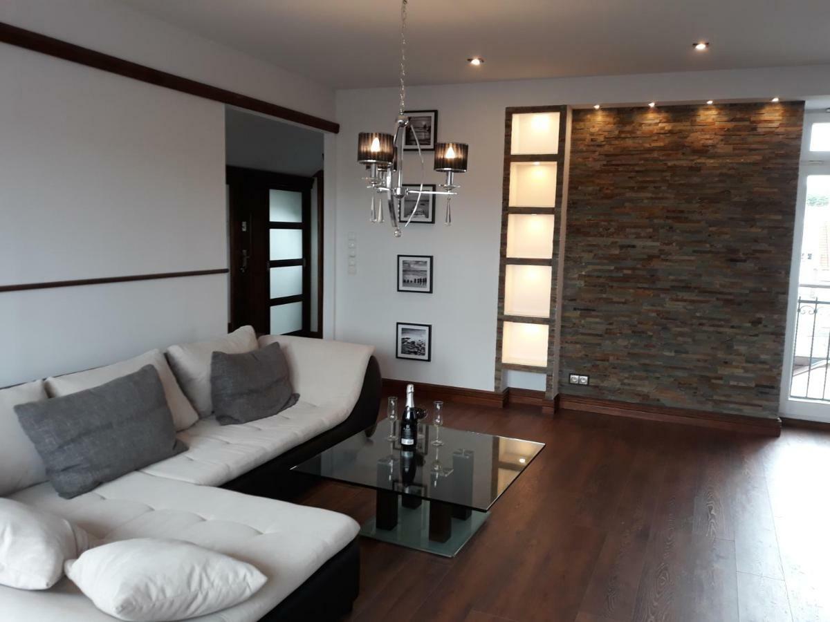 Panorama Apartment *